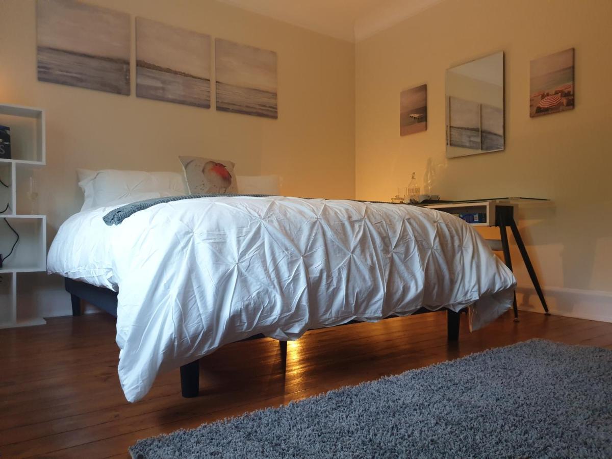 בורנמות' Little Robin Gate - Free Parking - Central - 10 Min Walk To Train Station מראה חיצוני תמונה